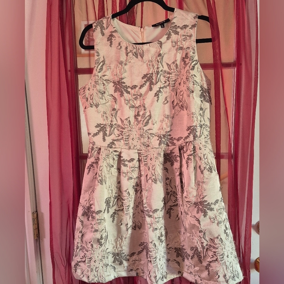 Allen‎ B. by Allen Schwartz Floral Brocade Fit & Flare Dress - Size L SKU 246 - Picture 1 of 5